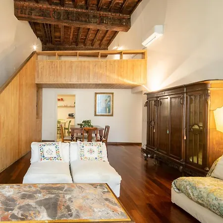 Casa Maggio Daire Floransa